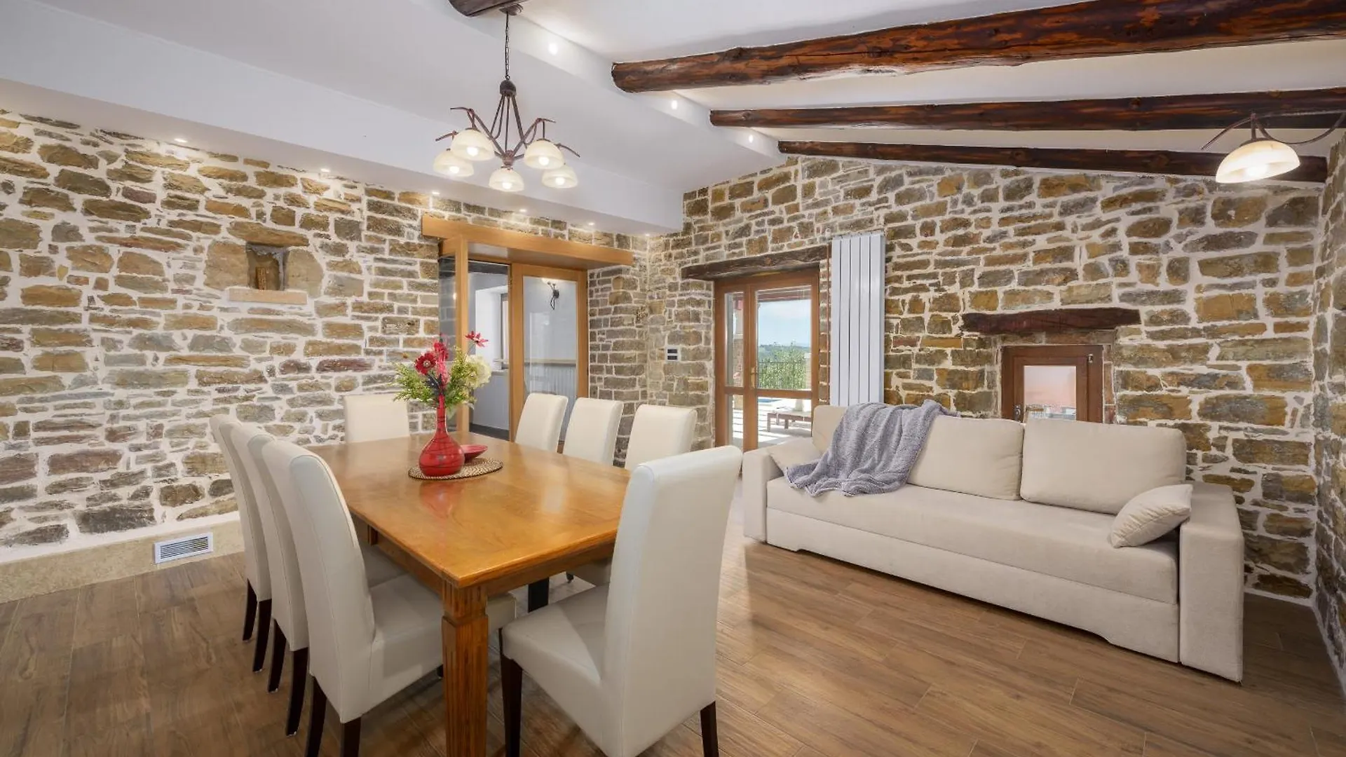 Villa Zamask For 7 People In Central Istria With Jacuzzi & Sauna